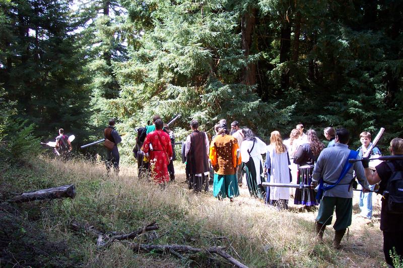 Adventurers march on the enemy's position.